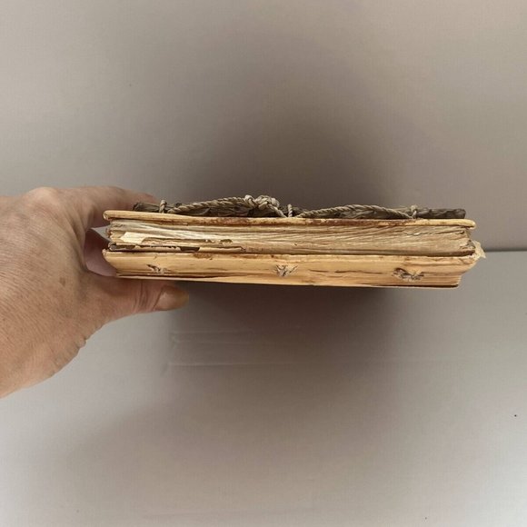 Photo Album Book Made From Leaf's, Stick, Bamboo, String Hand Made Book - Picture 9 of 13